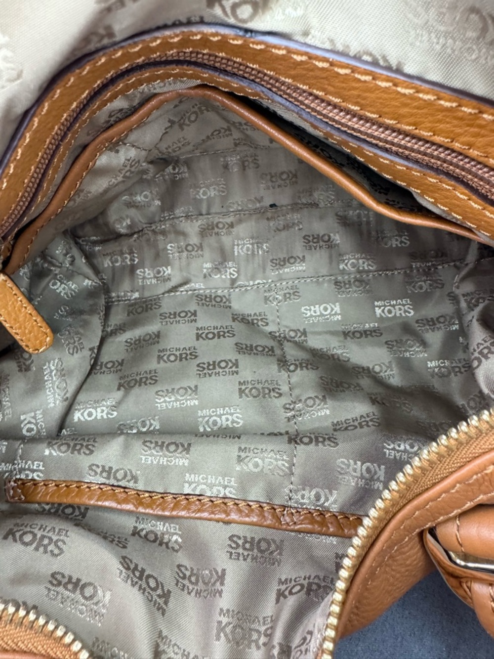 Michael Kors Pebbled Leather Shoulder Bag Brown Crossbody Gold Hardware - Picture 8 of 11